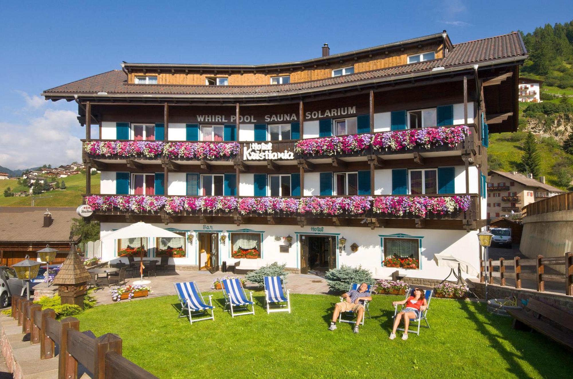 Kristiania Small Dolomites Hotel Σέλβα ντι Βαλ Γκαρντένα Εξωτερικό φωτογραφία